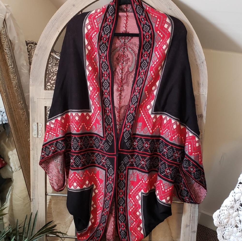 Unique Kimono/Jacket sz M/L
